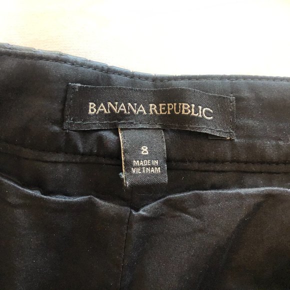 Banana Republic leatherette shorts - Picture 5 of 7